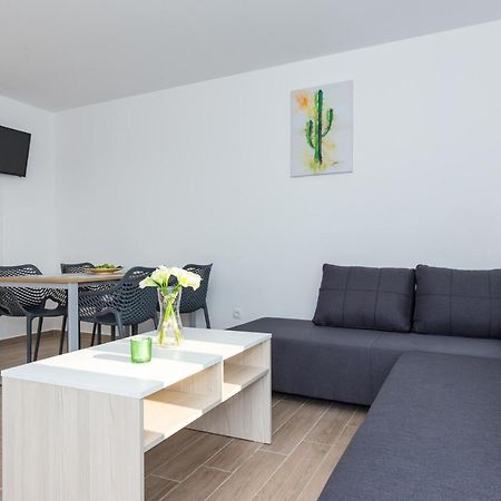 Apartments Kiara プナト エクステリア 写真